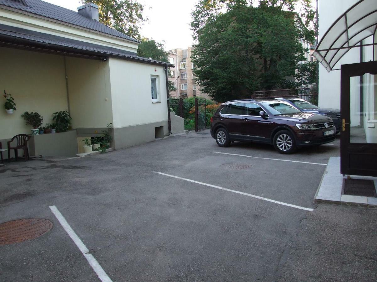 Leo Hotel เดากัฟปิลส์ ภายนอก รูปภาพ